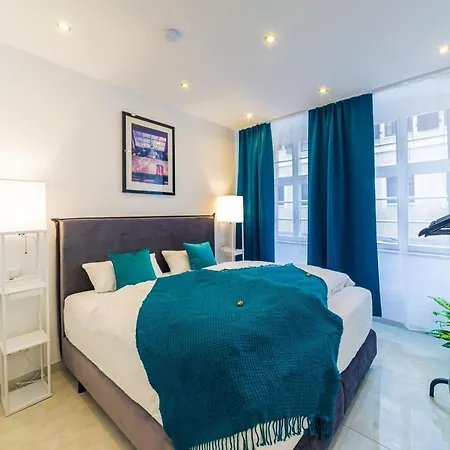 Lejlighed Lit Living: Luxury - Box Spring - Zwischen Ma Und Hd - Netflix - 8 Personen