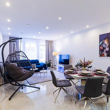 Apartament Lit Living: Luxury - Box Spring - Zwischen Ma Und Hd - Netflix - 8 Personen